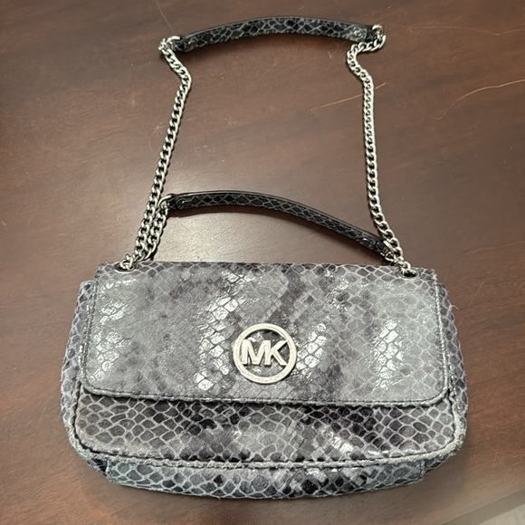 Michael Kors snake print bag - Picture 3 of 8